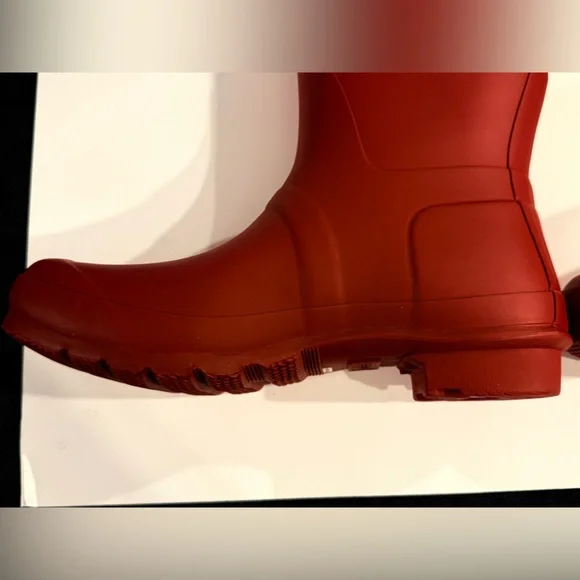 Hunter Women's Bold Red Rain Boots - Picture 8 of 12